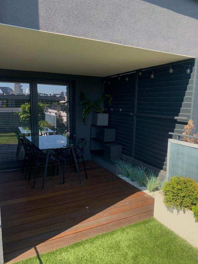 Ekskluzywny Penthouse Z Ogrodem W Centrum Lodzi Exterior foto